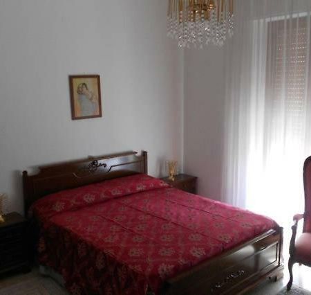 Casa Di Mary 2 Lägenhet Grottammare Exteriör bild