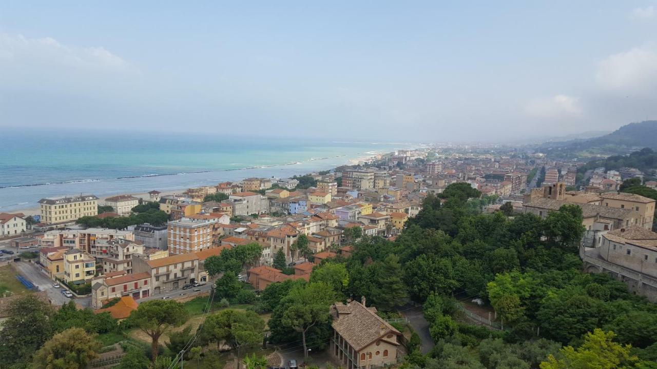 Casa Di Mary 2 Lägenhet Grottammare Exteriör bild